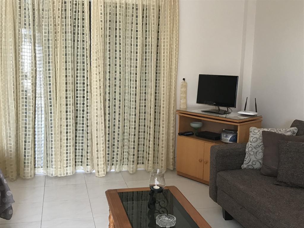 Ikaria Village Apt 201 Paphos Eksteriør bilde